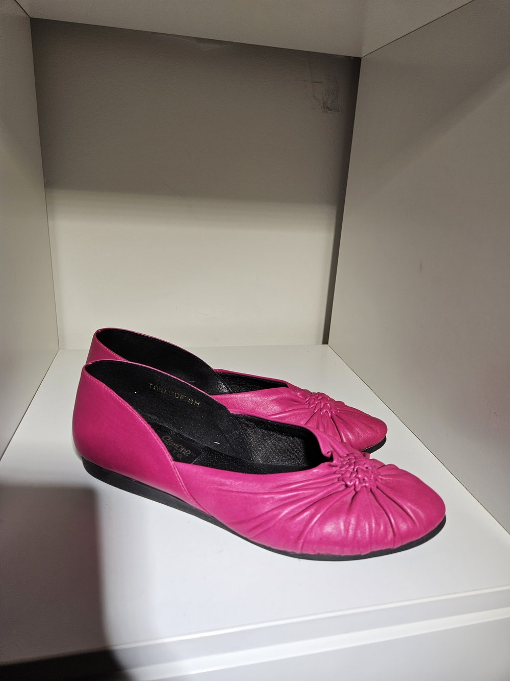 Women’s Fuchsia Pink L.J Simone Gathered Leather Ballet Flats Size 8 - Picture 2 of 6